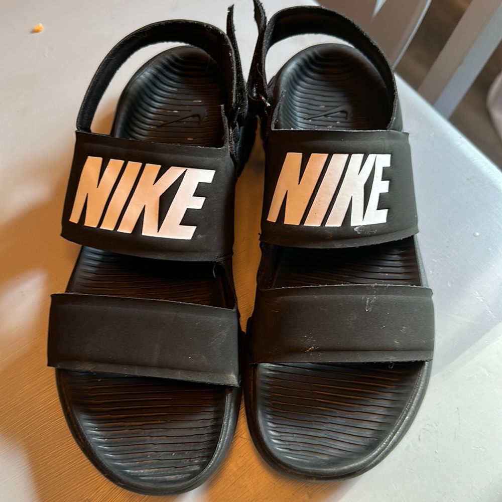 Nike Tanjun Women’s Sandals